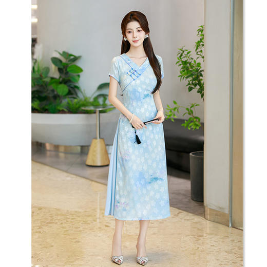 GX现代时尚新中式长款低领旗袍2025夏季新款V领A版日常可穿气质旗袍 商品图2