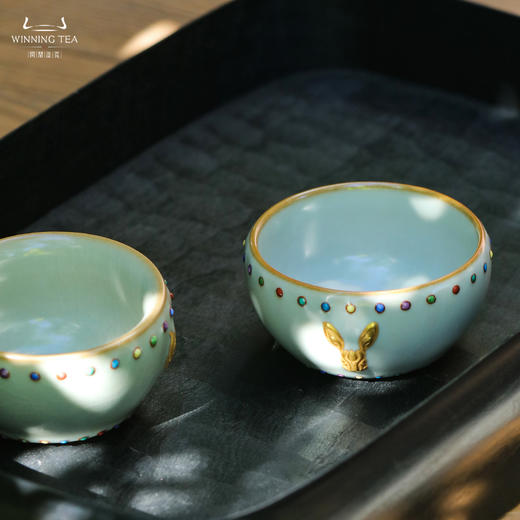 问鼎汝瓷鼎峰系列天青兔首七宝战鼓杯（描金） 商品图2
