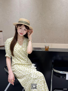 碎花——真丝连衣裙