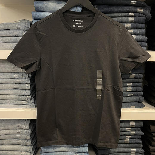 Calvin Klein/CK 男士夏季纯棉柔软刺绣小标经典纯色圆领短袖T恤 商品图4