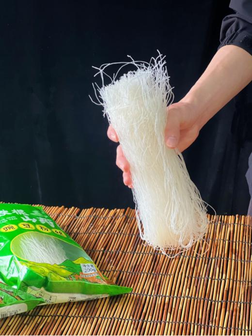 💥9.9💰到手3袋【三诸侯 铁棍山药富硒豌豆粉丝】足足到手600g非物质文化遗产 百年传统手工0添加 健康美味❗ 柔韧性强，色泽光亮❗ 滑嫩爽口风味极佳❗  商品图6