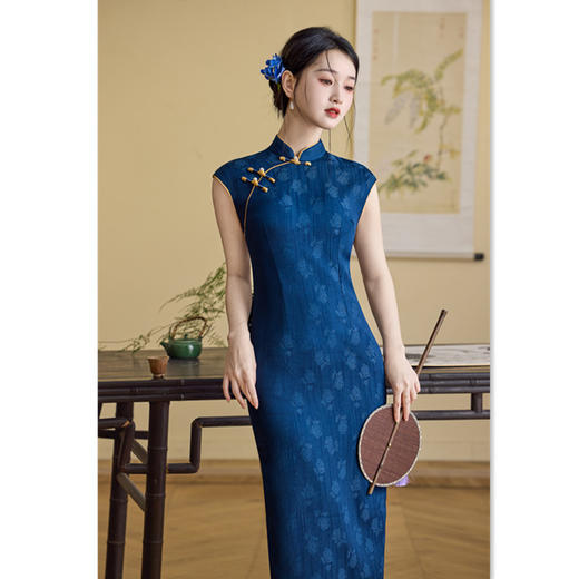 GX时尚改良新中式长款牛仔蓝色旗袍2025夏新款宴会高级感旗袍 商品图0