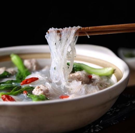 💥9.9💰到手3袋【三诸侯 铁棍山药富硒豌豆粉丝】足足到手600g非物质文化遗产 百年传统手工0添加 健康美味❗ 柔韧性强，色泽光亮❗ 滑嫩爽口风味极佳❗  商品图4