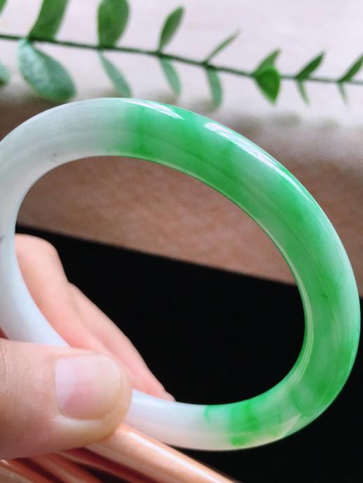 53-54圈口圆条翡翠手镯 商品图2