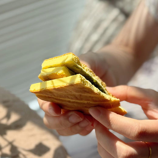 预售3-5天【小时候天天盼着吃的味道  虎皮蛋糕片】【新鲜现做0添加】250g*2盒  金黄焦香的虎皮纹理  单向浓郁口感绵密  15个鸡蛋做1盒  当早餐、下午茶点心都好吃~ 商品图7