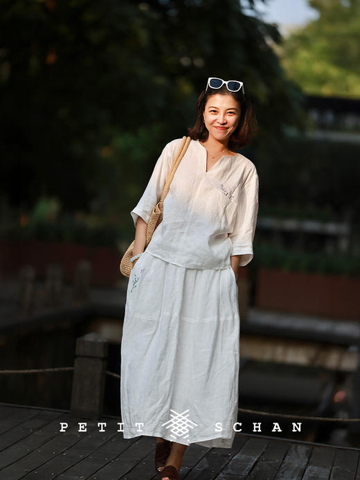 PETIT SCHAN小闪 CLO#879 A late bloomer 晚开的花 纯亚麻手绣薰衣草松紧腰茧型半裙 商品图3