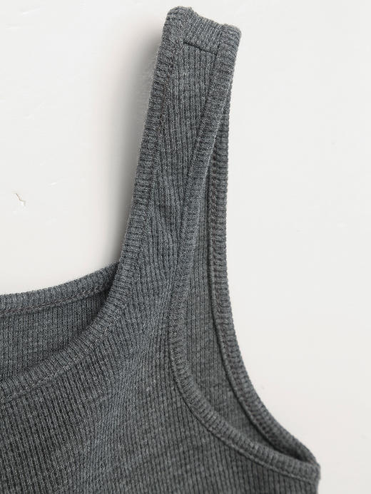 极简高级感！灰色直筒连衣裙，搭黑色西装超有范儿 商品图2