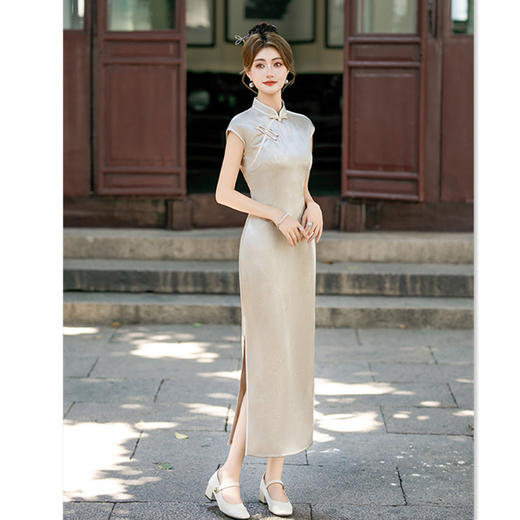 GX清纯素色长款提花连袖旗袍2025夏季新款复古国风年轻女士日常旗袍 商品图2