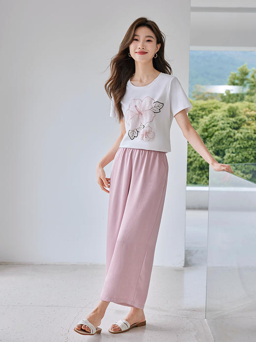 【专属特价】熙世界温婉气质花卉刺绣T恤短袖休闲好看减龄圆领上衣2025夏装 商品图4