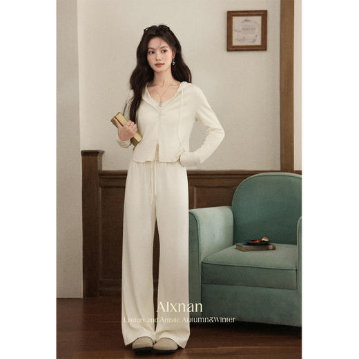 鹿向南「杏花蔷薇」早秋开衫卫衣女长袖连帽外套正肩短款杏色上衣 商品图2