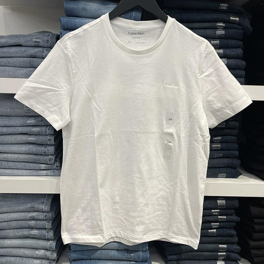 Calvin Klein/CK 男士夏季纯棉柔软刺绣小标经典纯色圆领短袖T恤 商品图3