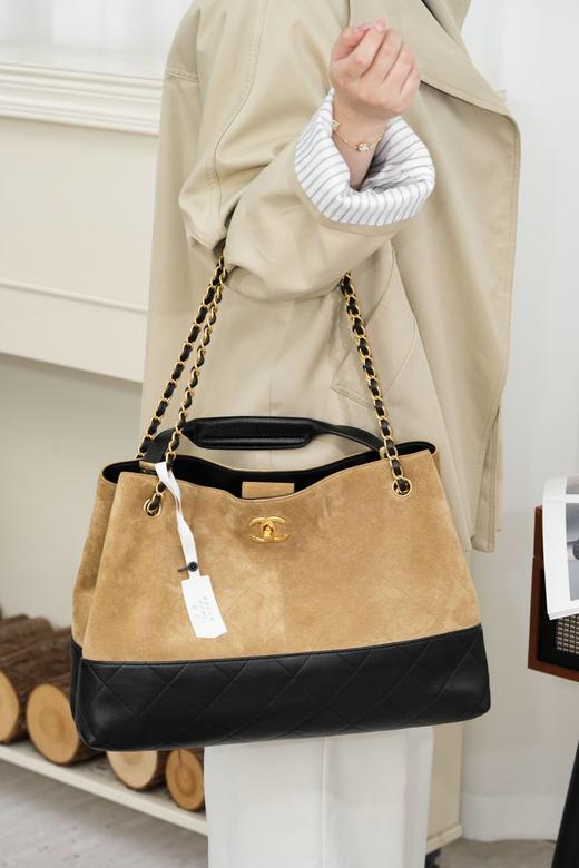 香奈儿  25A 高级手工坊 麂皮购物袋 大号（LZ*MM） 商品图2