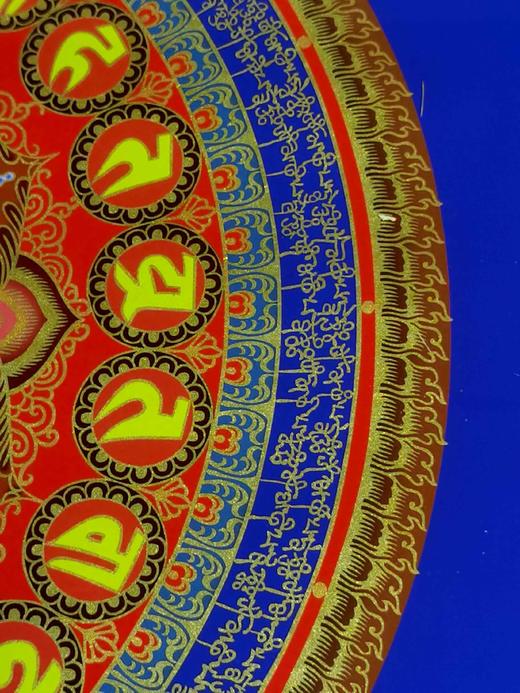 非遗剪纸大师：《六字真言大明咒，八宝吉祥彩唐卡》，520*520mm,配木框，售价：498元。 商品图5