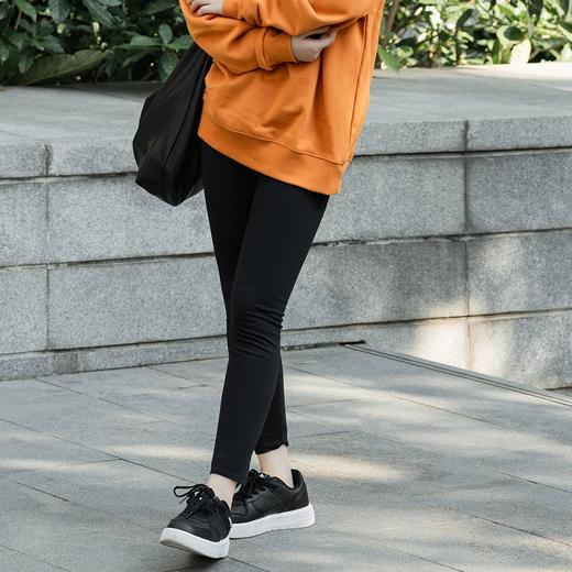 乐途情侣款运动板鞋|冲孔鞋面，透气不闷，轻弹避震科技，久穿不累 商品图4