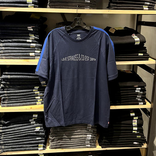 Levi’s/李维斯 男士棉质夏季宽松休闲字母印花插肩袖圆领短袖T恤 商品图1