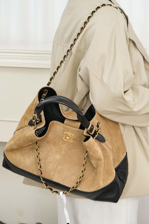 香奈儿  25A 高级手工坊 麂皮购物袋 大号（LZ*MM） 商品图4