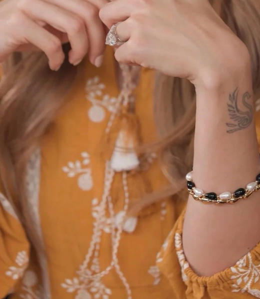 84-4 纯圆正 尾货  钟楚曦 吴千语 同款 阿弗洛迪忒 拼色手链 两条一组 无补货 首日包邮 商品图12