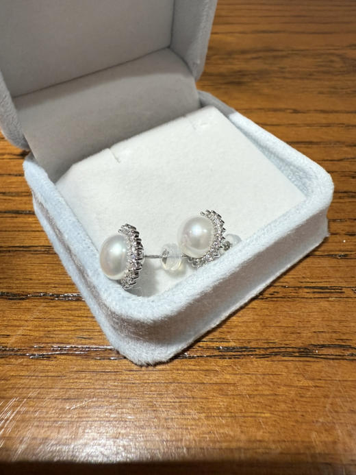 84-8 统货/直发 太阳花珍珠耳钉 8.8-9mm极光6A无瑕馒头珠 纯银高碳钻 商品图3