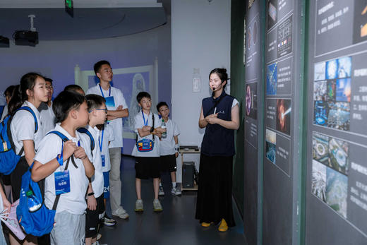 【寒假托管营】8-13岁科学启蒙，解锁30个光电物理实验、互动、作业托管、时间管理特训、才艺展示~~边学边玩，有乐趣！ 商品图3