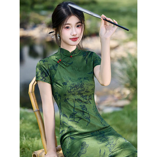 ＬＳＢ3915绿色旗袍2025年新款年轻款气质中国风复古改良新中式连衣裙女夏季 商品图2