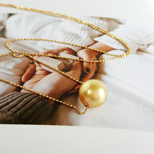 【天然正品】AU750黄金镶天然近完美约9.5MM浓金色南洋海水金珠吊坠项链 030825XY23 现售价：2680 商品图2