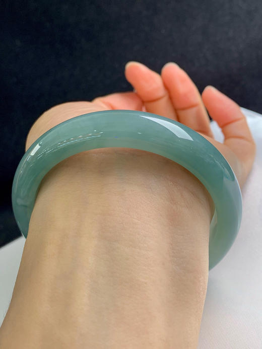 620671，59.6圈口，糯化油青正圈平安镯，底子胶润 商品图4