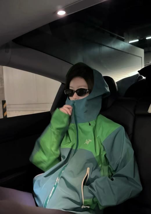 MG34- 始祖鸟 LW拼接款 冲锋衣（MG） 商品图9