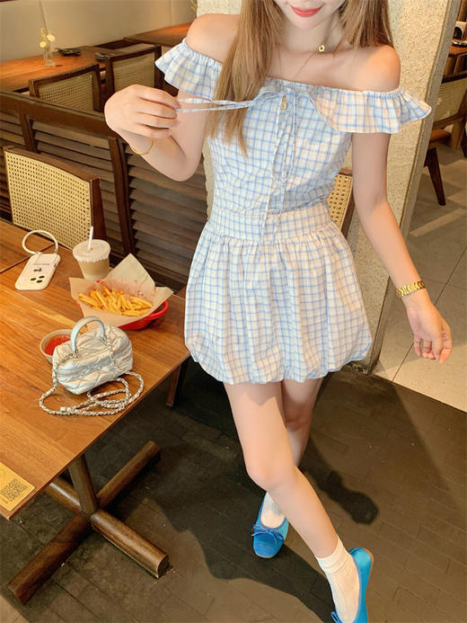 <曾小咸推荐>现货秒杀！卖完不补 ！微信打折价！蓝色格纹木耳边花苞连衣裙 日常199.99 立减100 秒杀99.99！ 商品图8