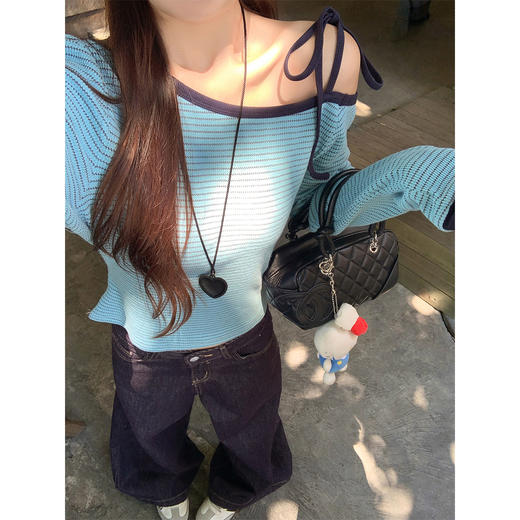 【129元任选2件】现货！蓝色条纹斜肩系带长袖T恤 商品图2