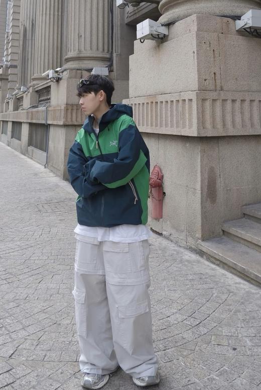 MG34- 始祖鸟 LW拼接款 冲锋衣（MG） 商品图11