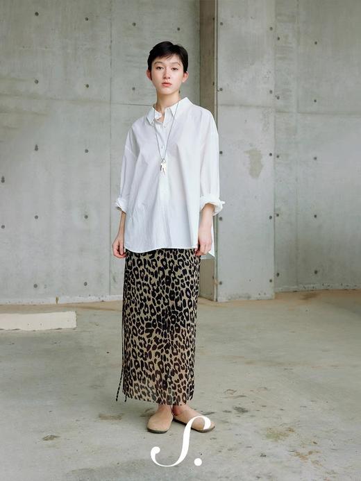 shyshystill/shy202411018/轻薄飘逸自由感豹纹纱质直筒半裙 商品图4