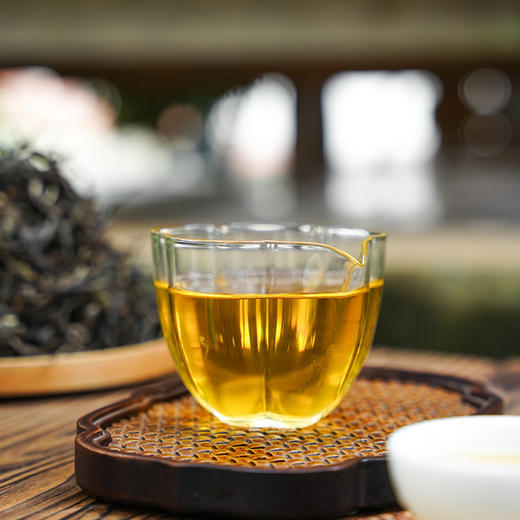 【茶界顶级稀缺之香-松茸菌香】2022年昔归忙麓山核心茶地300年以上古树纯料；勐海干仓陈化3年；真正的塔尖茶！500克/份 商品图3