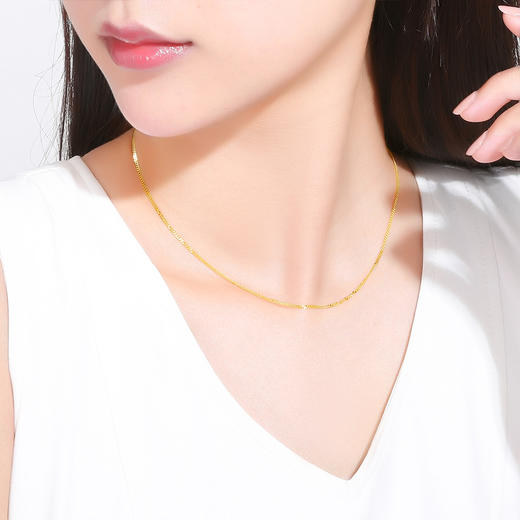 周六福黄金项链女计价足金侧身链素链锁骨链基础送礼节日礼物 商品图4