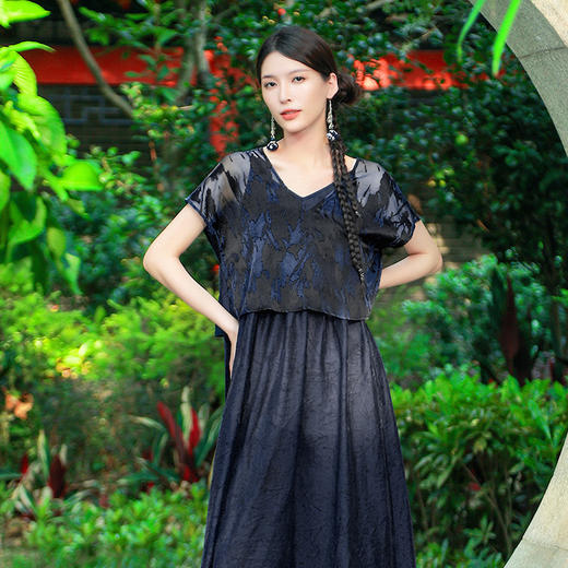 星霜华蔓短袖连衣裙（两件套）| 现货加急发 商品图3