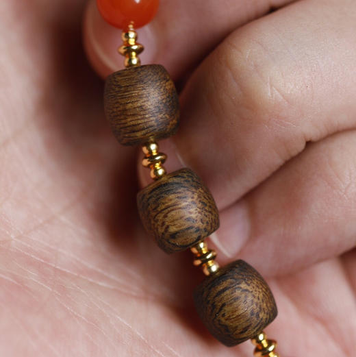 【青山特惠】8mm 2颗、10mm 2颗 、9x9mm 6颗 绿棋楠 【芬迎】沉香手串 c38 商品图5