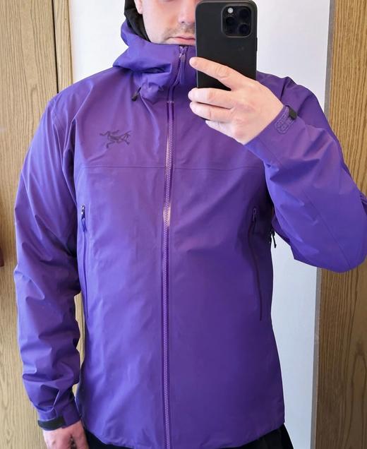 始祖鸟 最新Beta系列 Light Weight 冲锋衣外套（MG） 商品图8