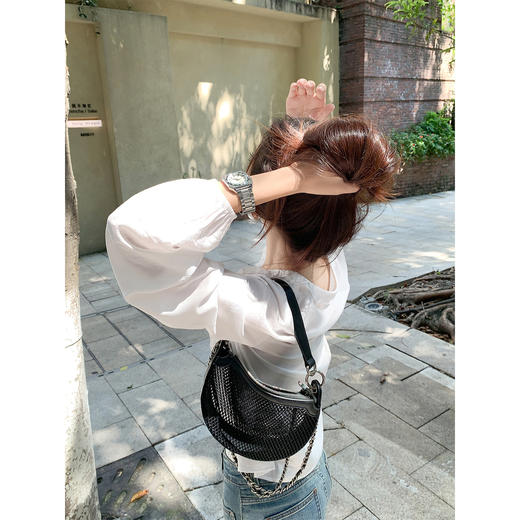 <曾小咸推荐>3.24现货秒杀 ！微信超特价！法式花边V领衬衫 日常169.99 立减90 秒杀79.99！！ 商品图4