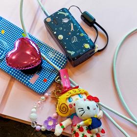 [屁侠推荐]三合一快充移动电源 冇心三合一充电宝CP025 3C认证 自带插脚&充电线 手表亦可充电 