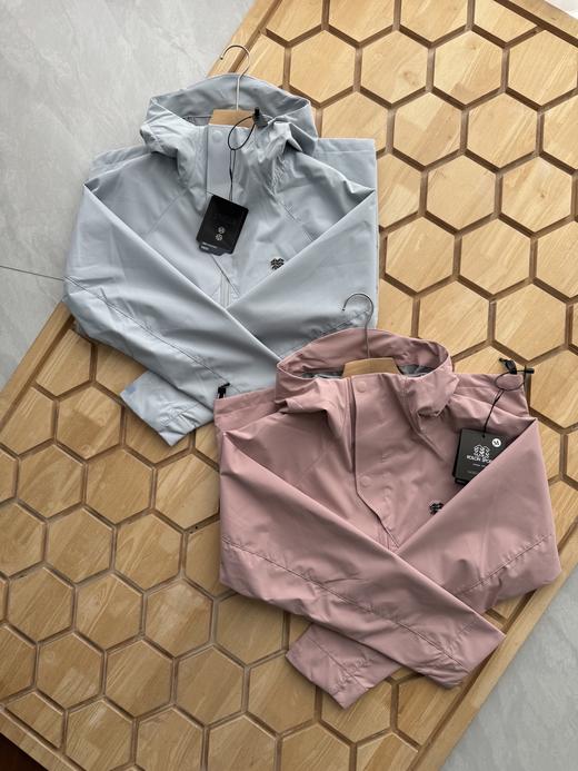 点此购买 可隆春秋季女士防风水透气轻量硬壳冲锋衣 kad 326268 商品图2