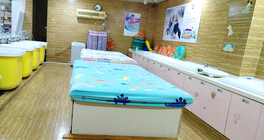 【宝丽房至初妈妈班会员福利】-宝宝游泳1次，包含婴幼儿被动操+洗澡+游泳+抚触操 商品图3