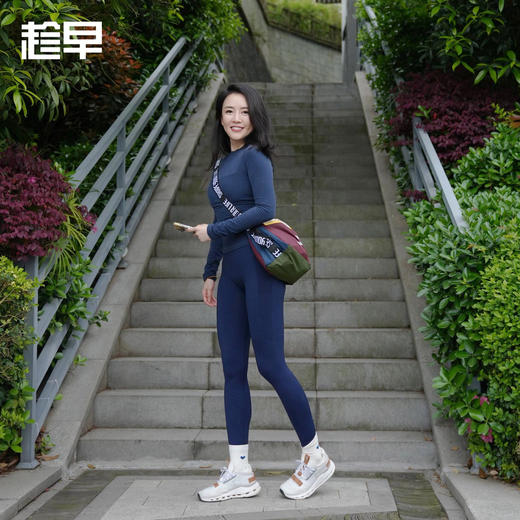 趁早即刻出发休闲斜挎邮差包大容量通勤撞色百搭骑行户外单肩包 商品图0