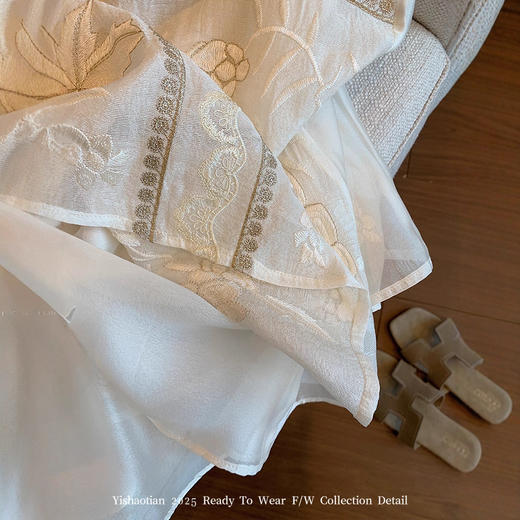 新中式刺绣钉珠网纱无袖上衣女夏新款高级感气质温柔显瘦薄款背心 商品图3