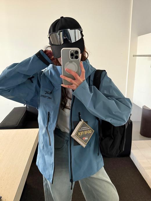 始祖鸟Aha系列SV7代  GORE-TEX Pro 刺绣硬壳冲锋衣（MG） 商品图9