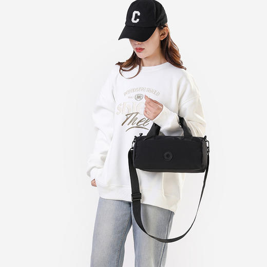 【可休闲可有型，多场景切换！】健身包活动伴手礼 质感牛津布手提旅行包 户外运动斜挎包-QB 商品图3