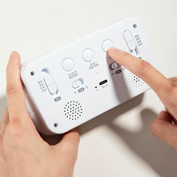 齐心（COMIX）多功能学生电子闹钟充电款 定时起床闹铃背光强力叫醒 时钟日期温度计开学必备用品礼物XS-81黄绿 商品图5