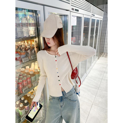 【110元任选2件】最后一波现货！韩系彩色纽扣针织开衫 商品图2