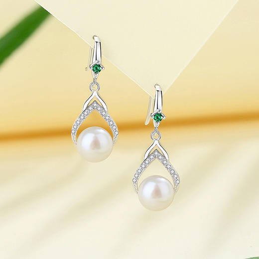 【预售3天】原创水滴珍珠耳环简约复古高级感气质耳勾显脸瘦耳饰E000500B 商品图0