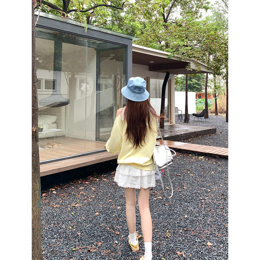 <曾小咸推荐>韩系斜领立体装饰长袖卫衣T恤 商品图4