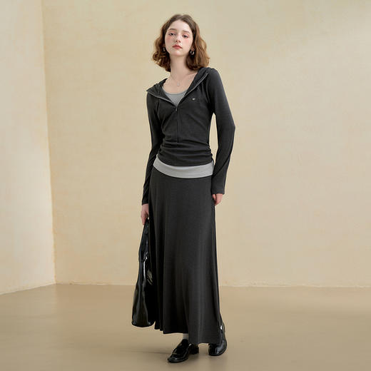 西遇慵懒风休闲套装女秋季假两件连帽上衣A字半身裙休闲裤V2651135/V2651133/V2651134 商品图3