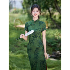 ＬＳＢ3915绿色旗袍2025年新款年轻款气质中国风复古改良新中式连衣裙女夏季